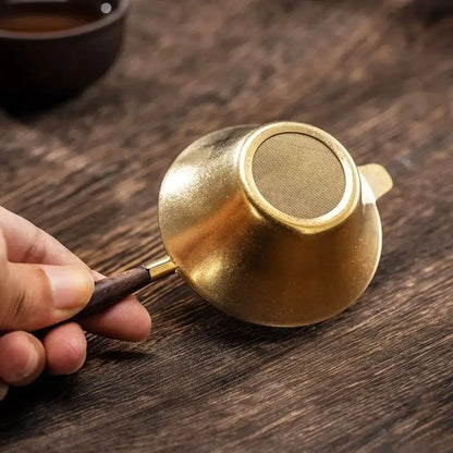 Portable tea infuser with wooden handle