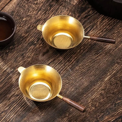 Portable tea infuser with wooden handle